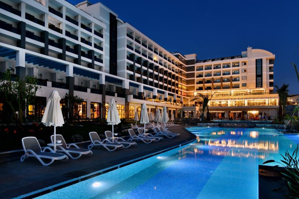 SEADEN VALENTINE RESORT SPA +16