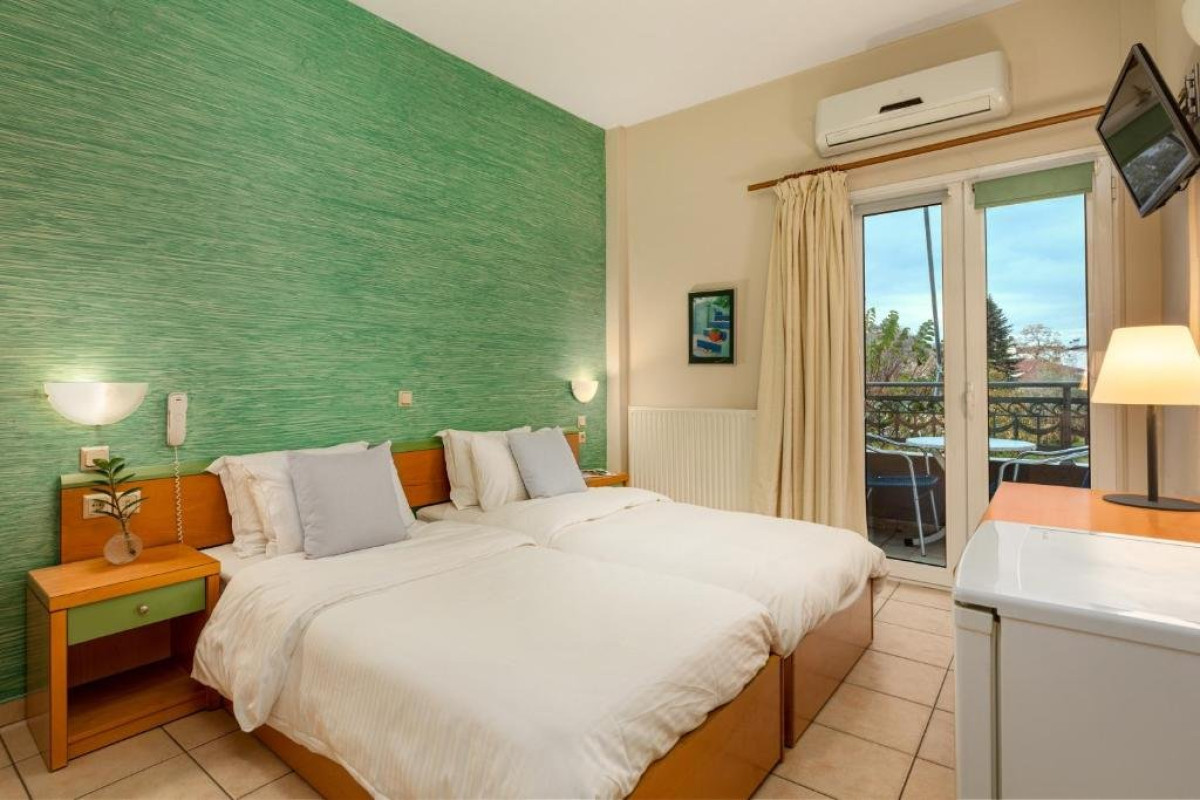 Dias Hotel