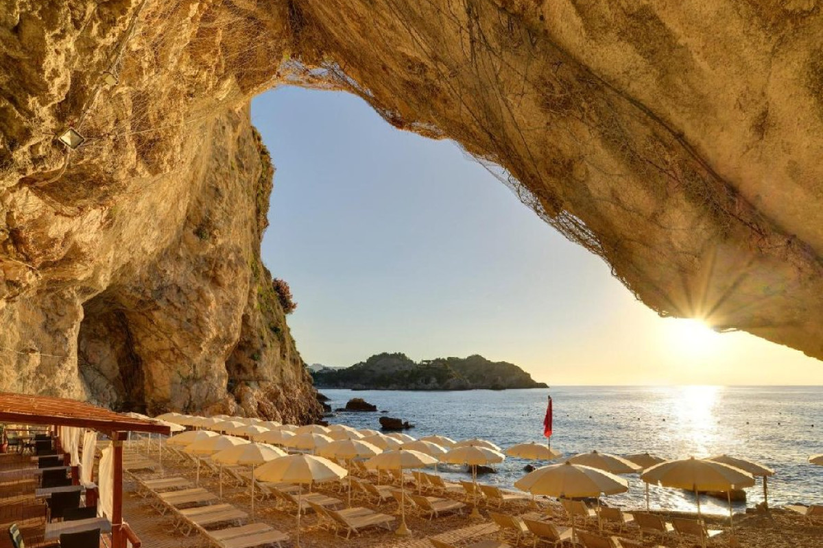UNAHOTELS Capotaormina