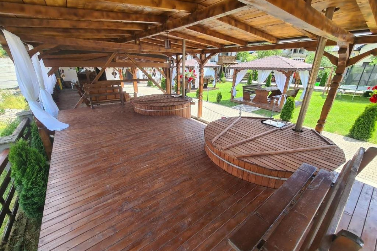 Pensiunea Casa Fratii Mat