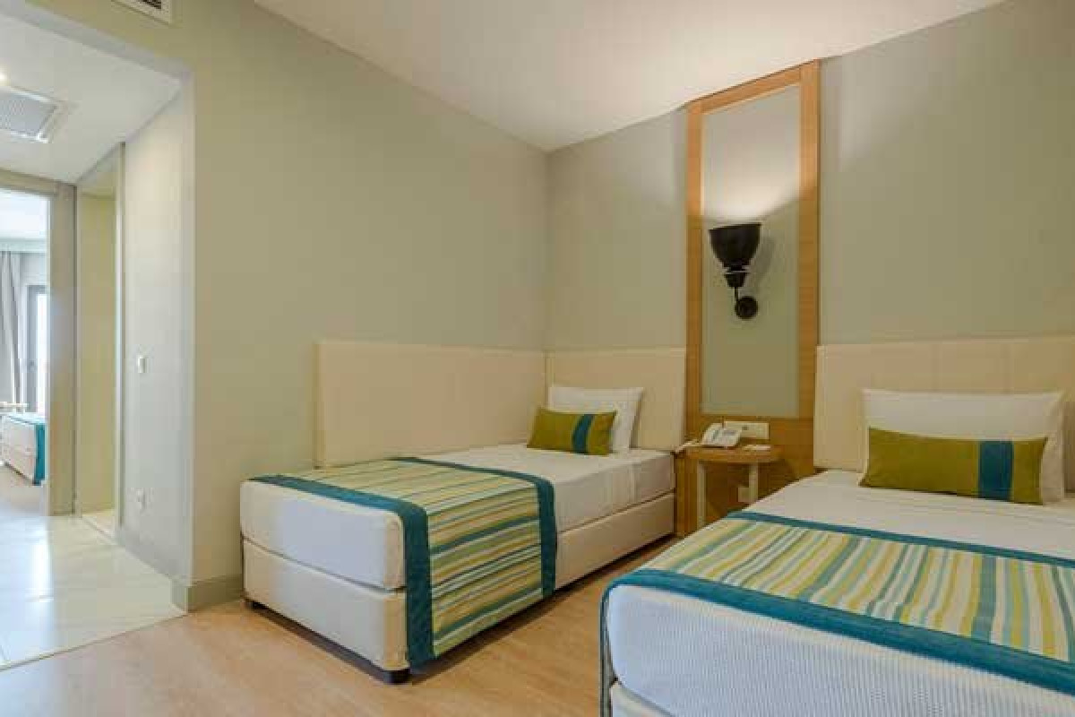 CALIDO MARIS HOTEL