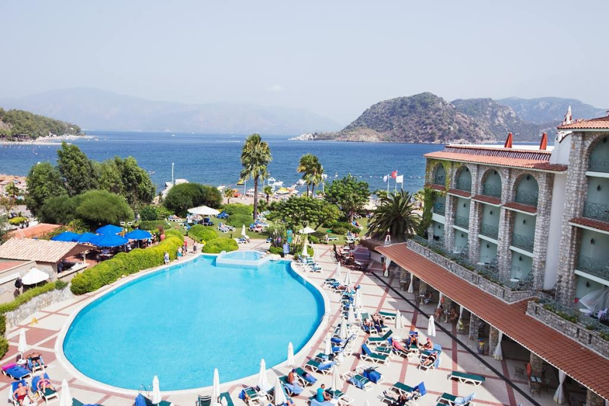 MARTI LA PERLA (Adults Only)