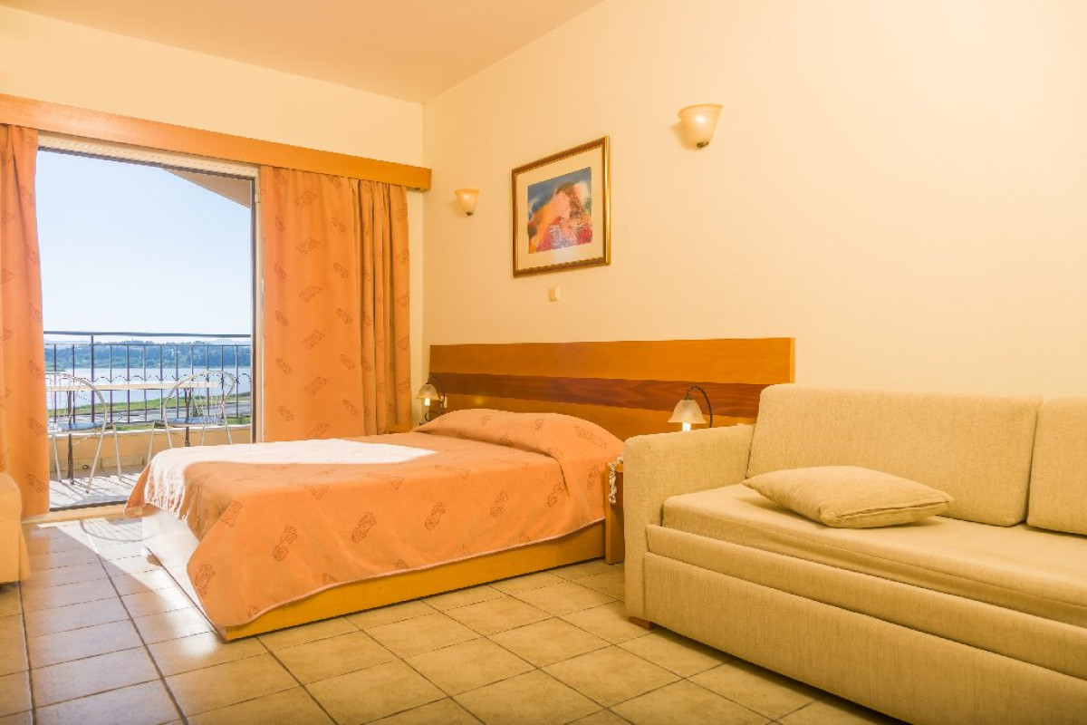 Hellinis Hotel (Kanoni)
