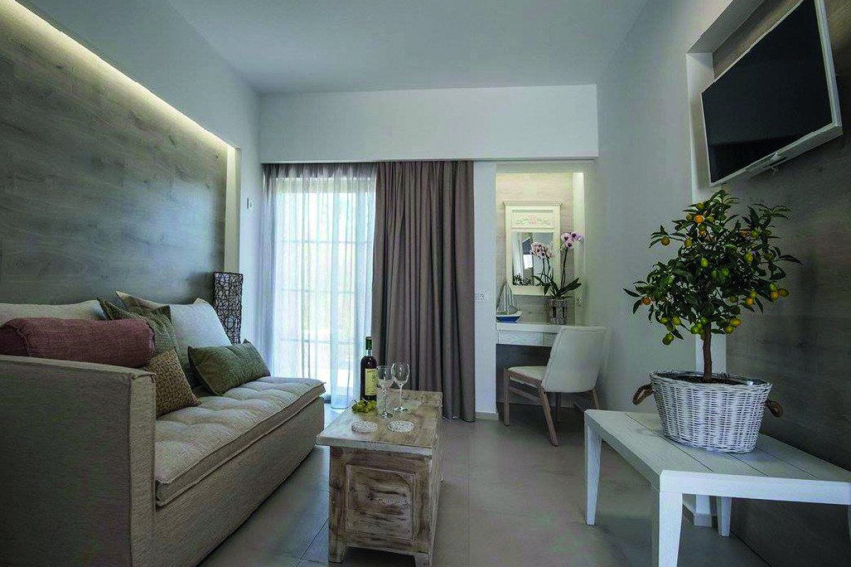 White Pearls Luxury Suites