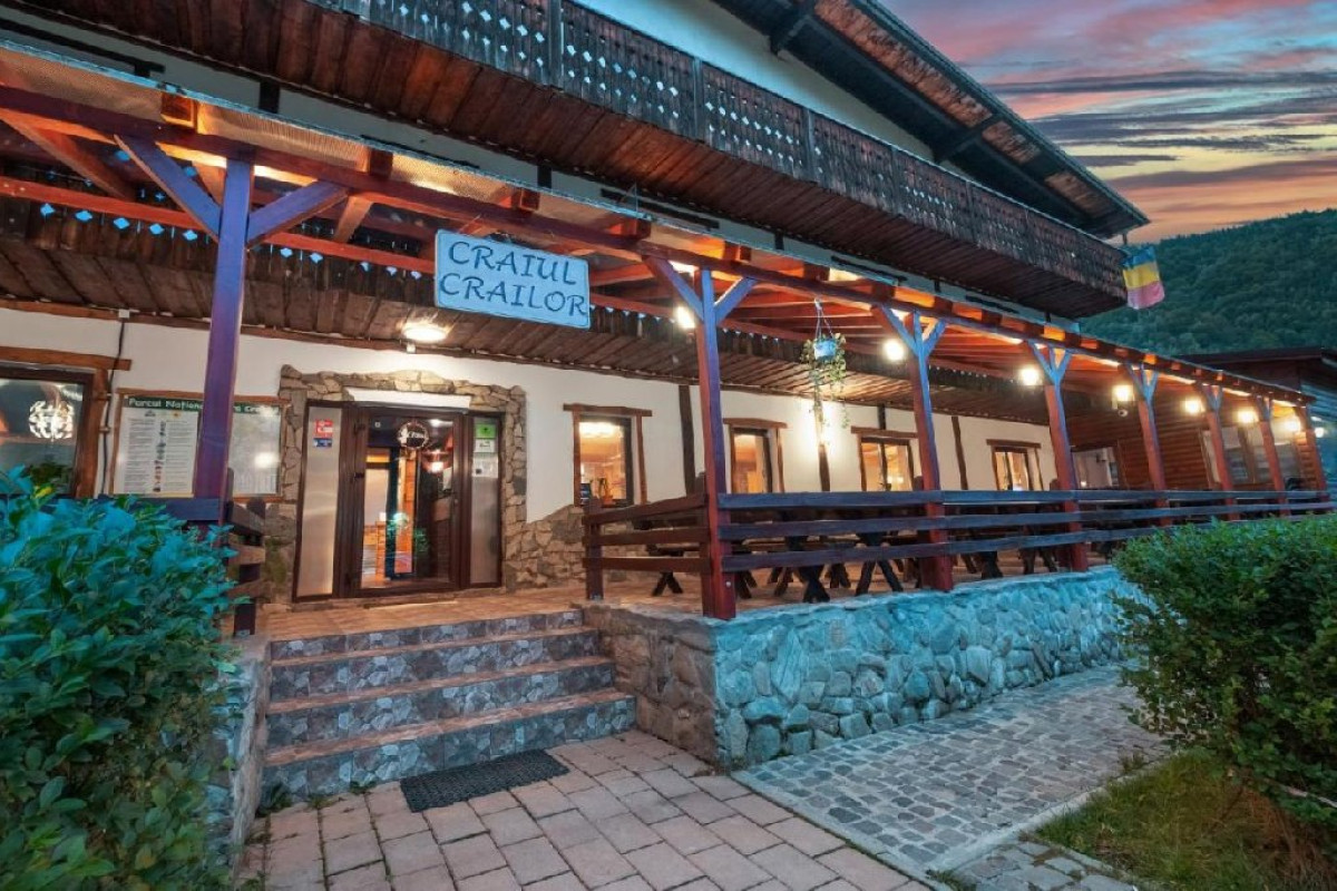 . Hotel Craiul Crailor