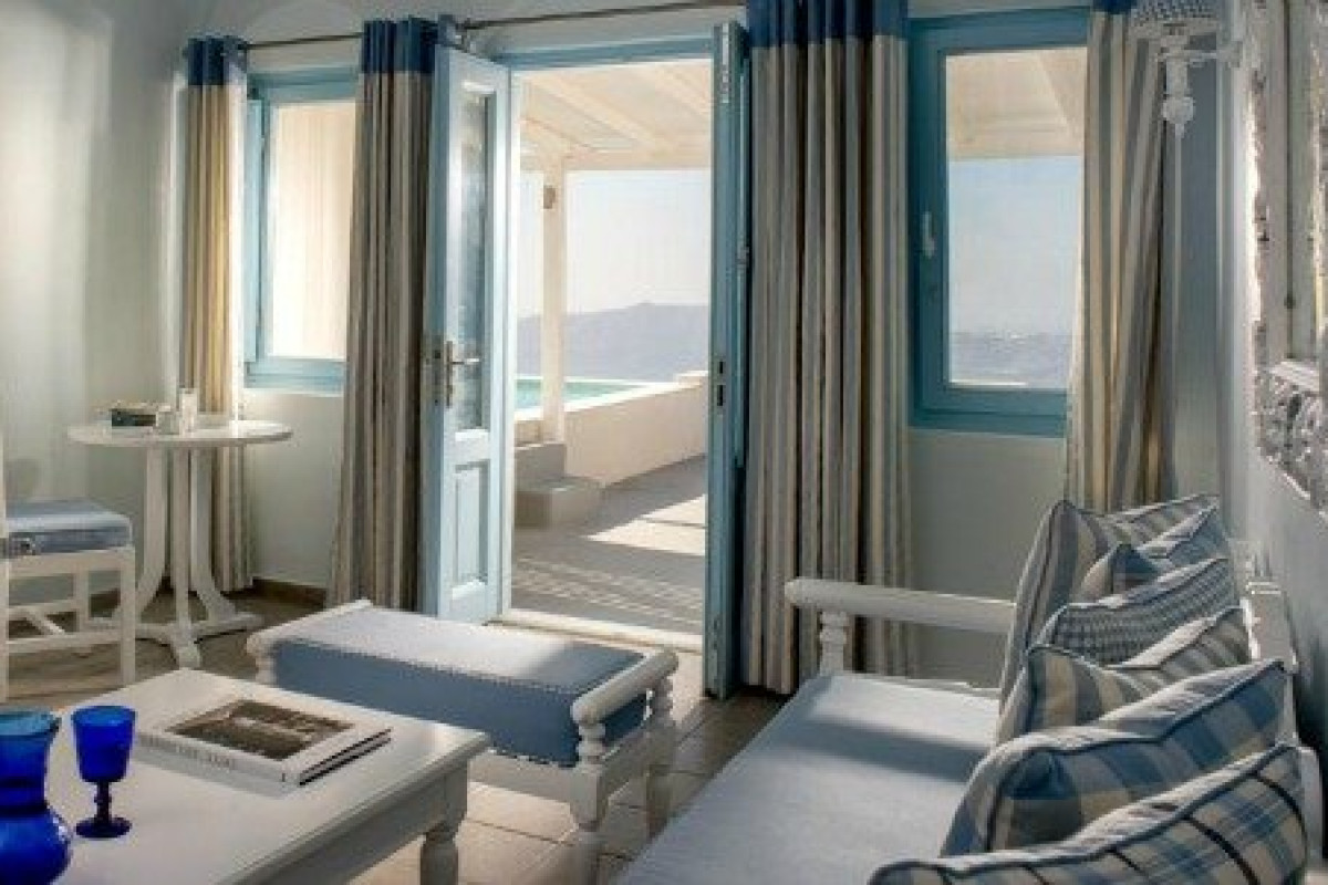 Andromeda Villas (Imerovigli - Santorini)