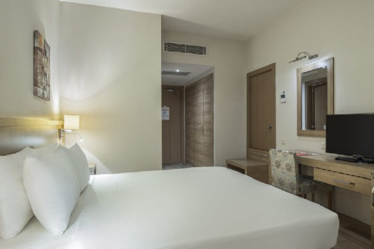 RAMADA RESORT LARA