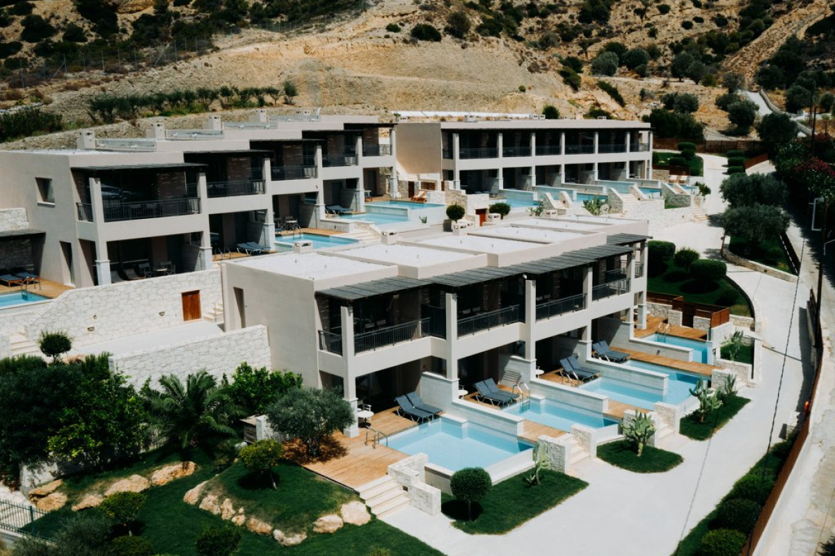 Paralos Irini Mare (Crete)