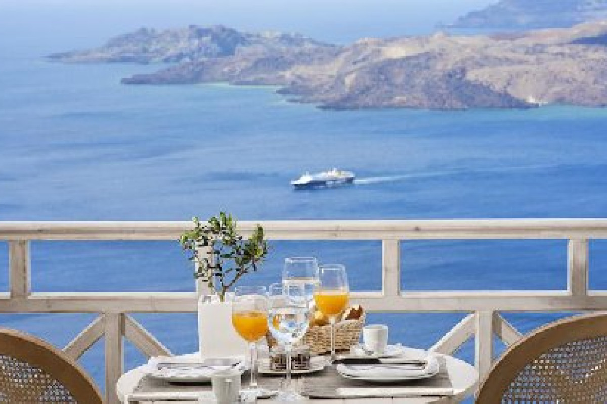 Petit Palace (Agia Irini - Fira - Santorini)