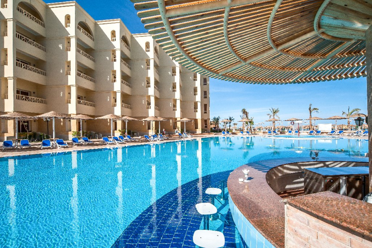 AMC ROYAL HOTEL (Recomandat 4*)