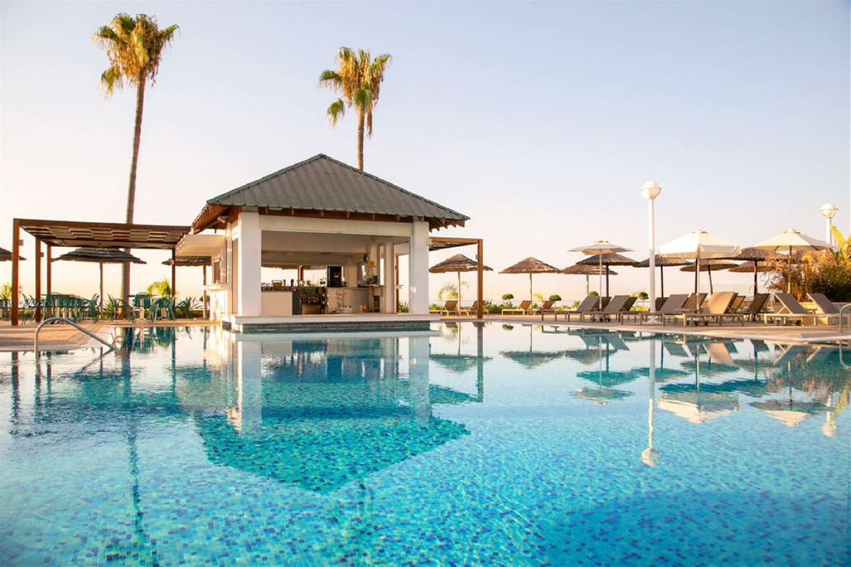 Atlantica Miramare Beach Hotel (Limassol)