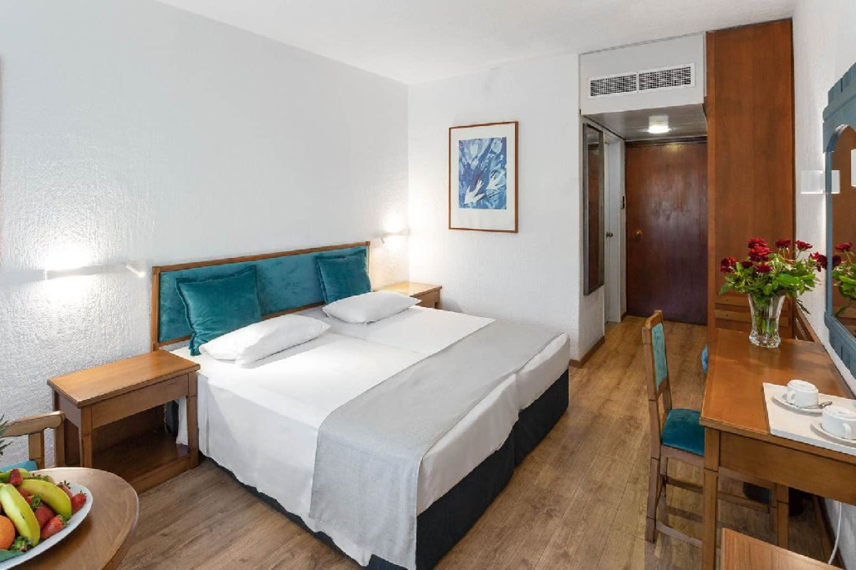 Paphos Gardens Hotel