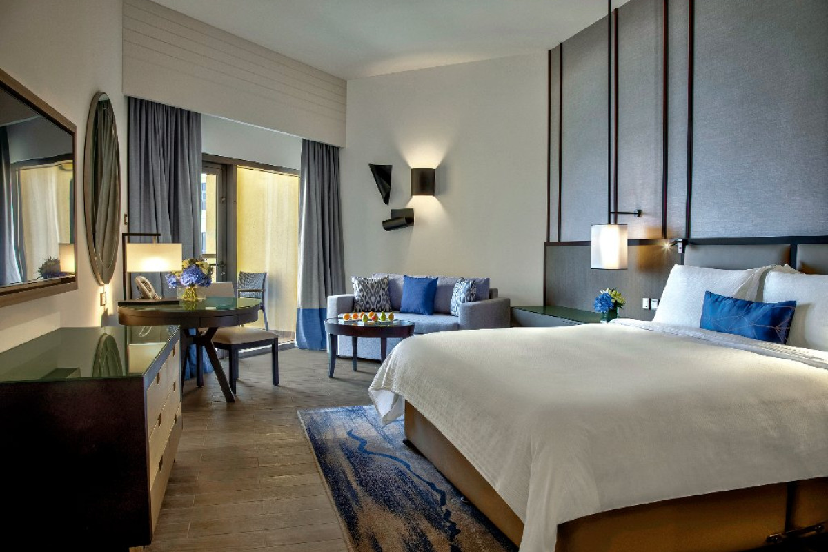 Amwaj Rotana Jumeirah Beach