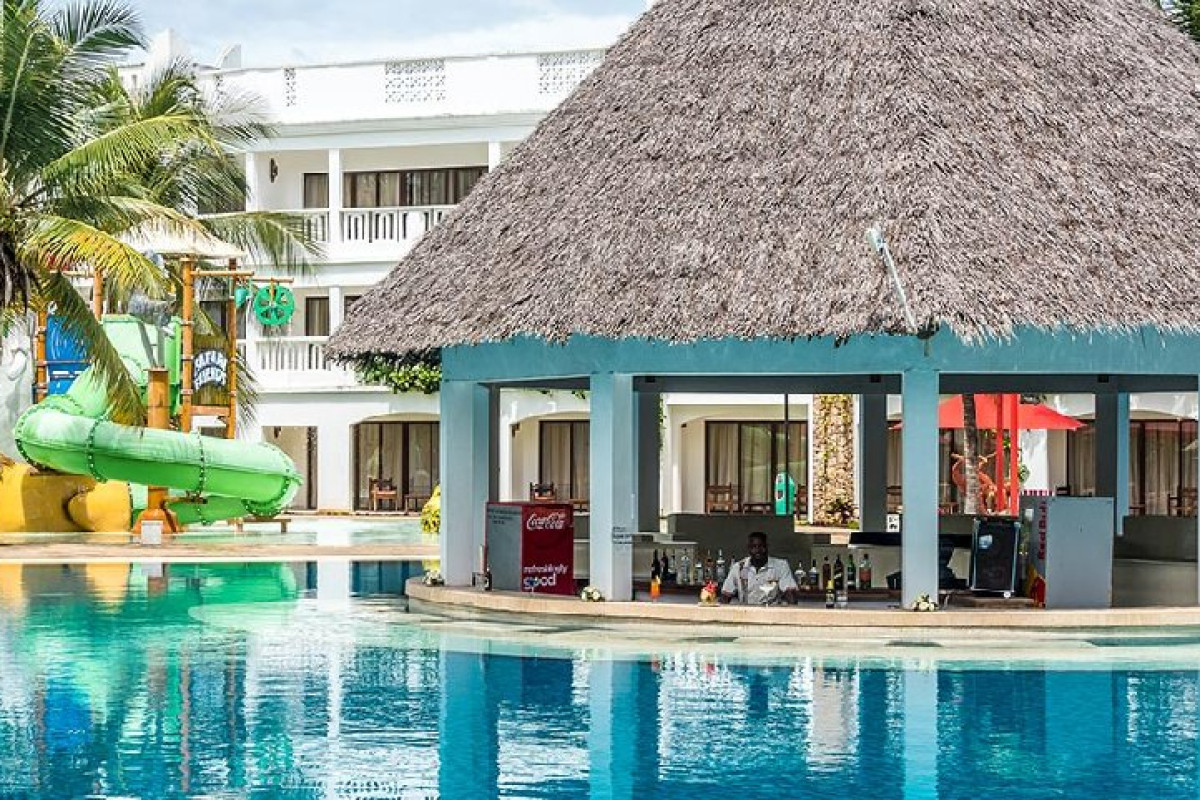 PrideInn Paradise Beach Resort and Spa