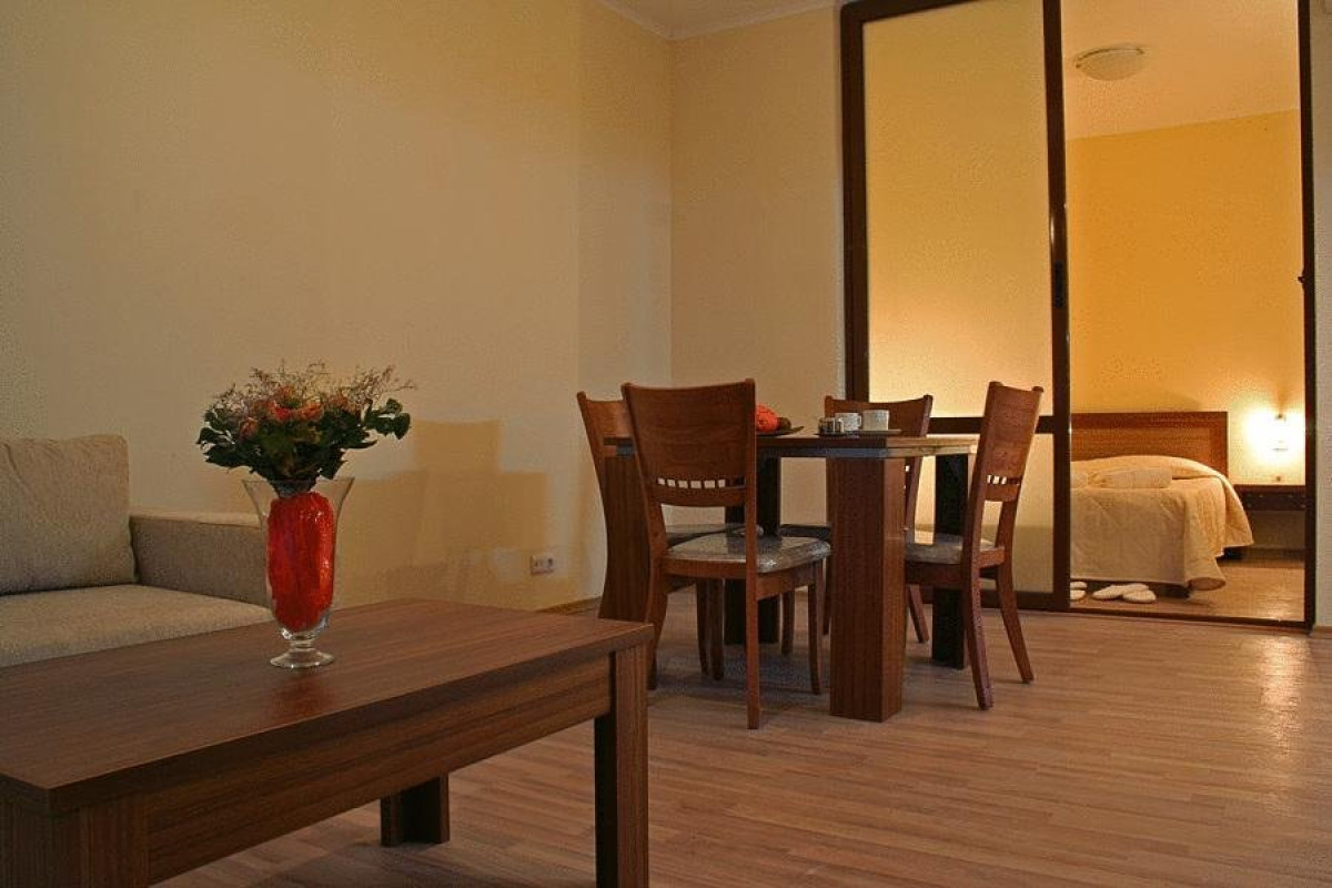HOTEL SUNRISE CLUB