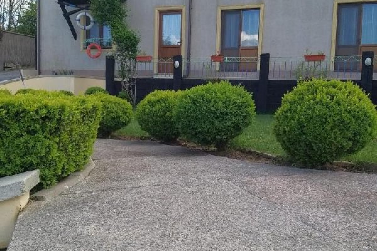 Pensiunea La Felinare