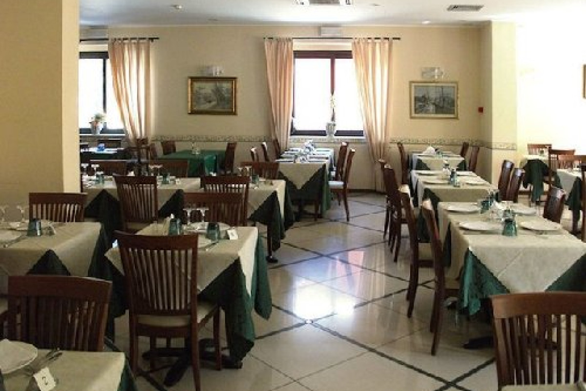 VILLA OMBROSA (Turism Seniori)