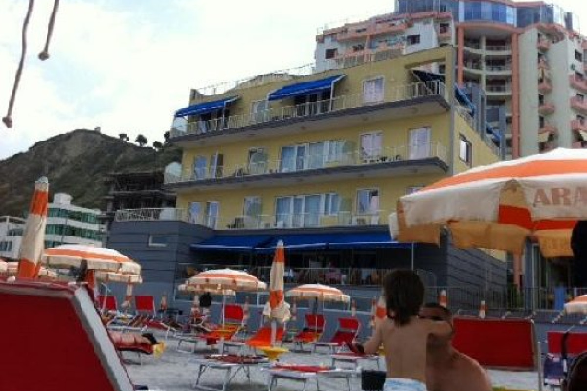 Hotel Aragosta (Durres)