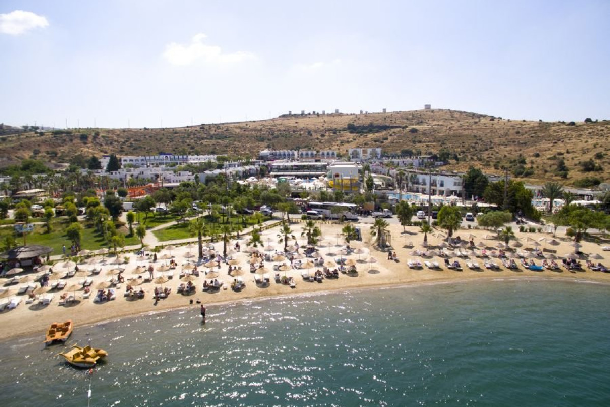 JASMIN BEACH (Gumbet)