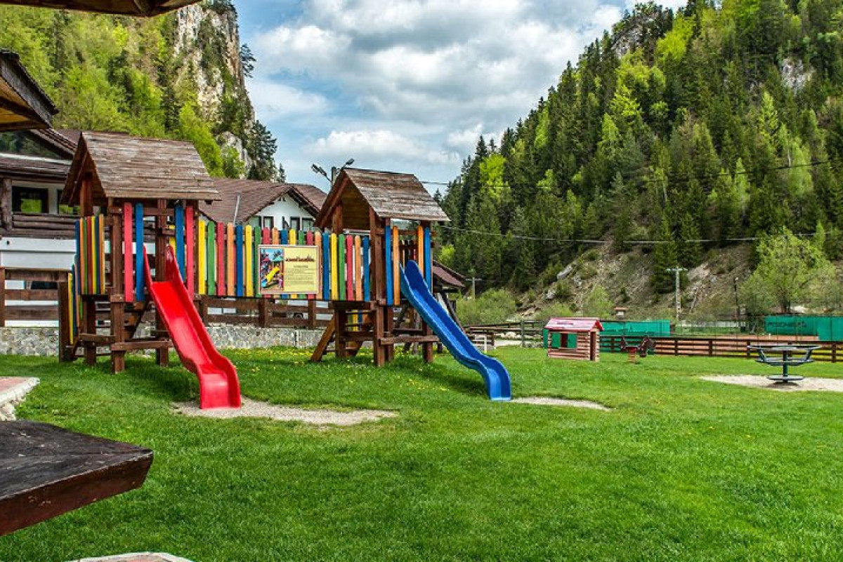 Hotel Gradistea - Complex Cheile Gradistei