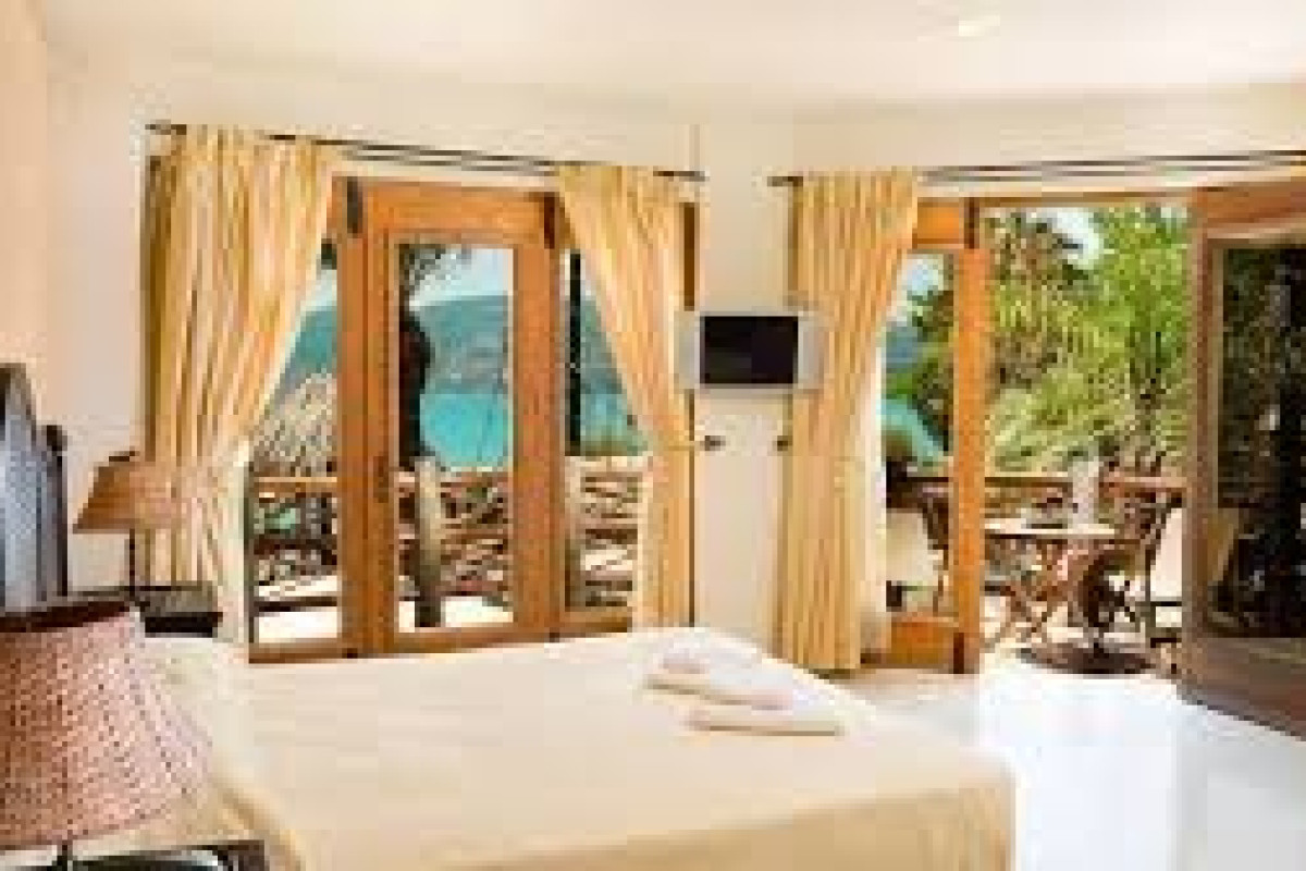 GLORIA MARIS HOTEL SUITES AND VILLAS