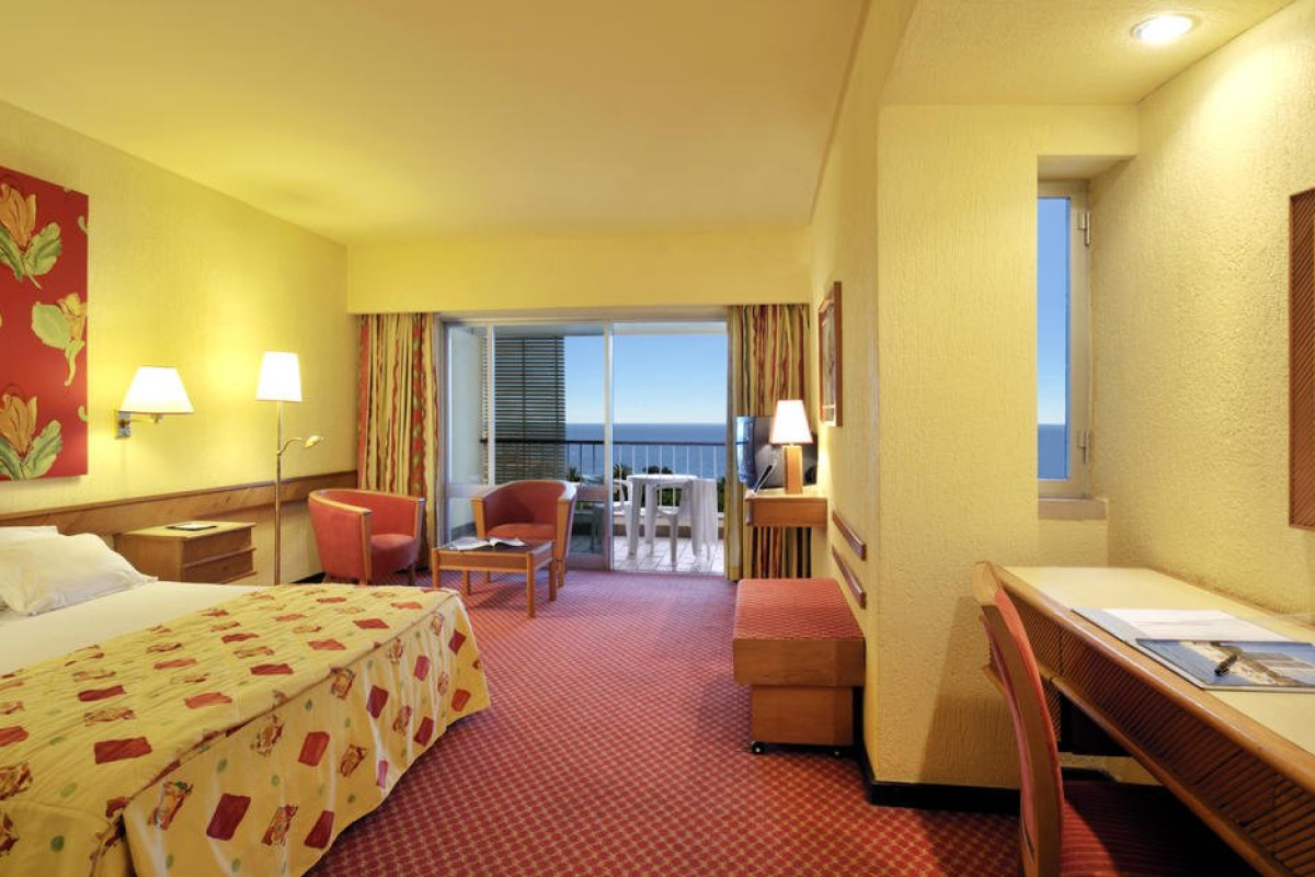 Pestana Delfim Beach and Golf Hotel