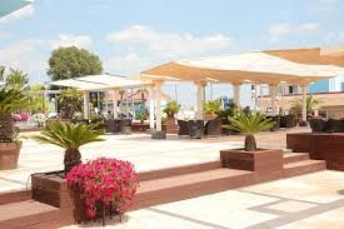 Vox Maris Grand Resort..