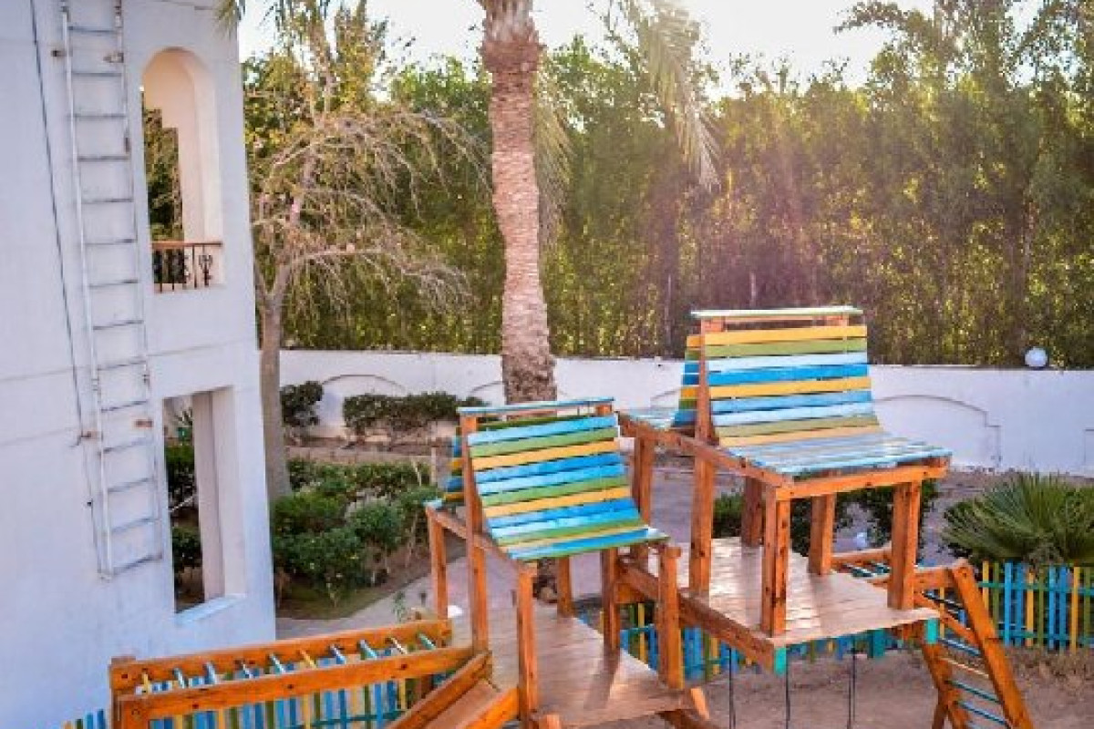 Dive Inn Resort