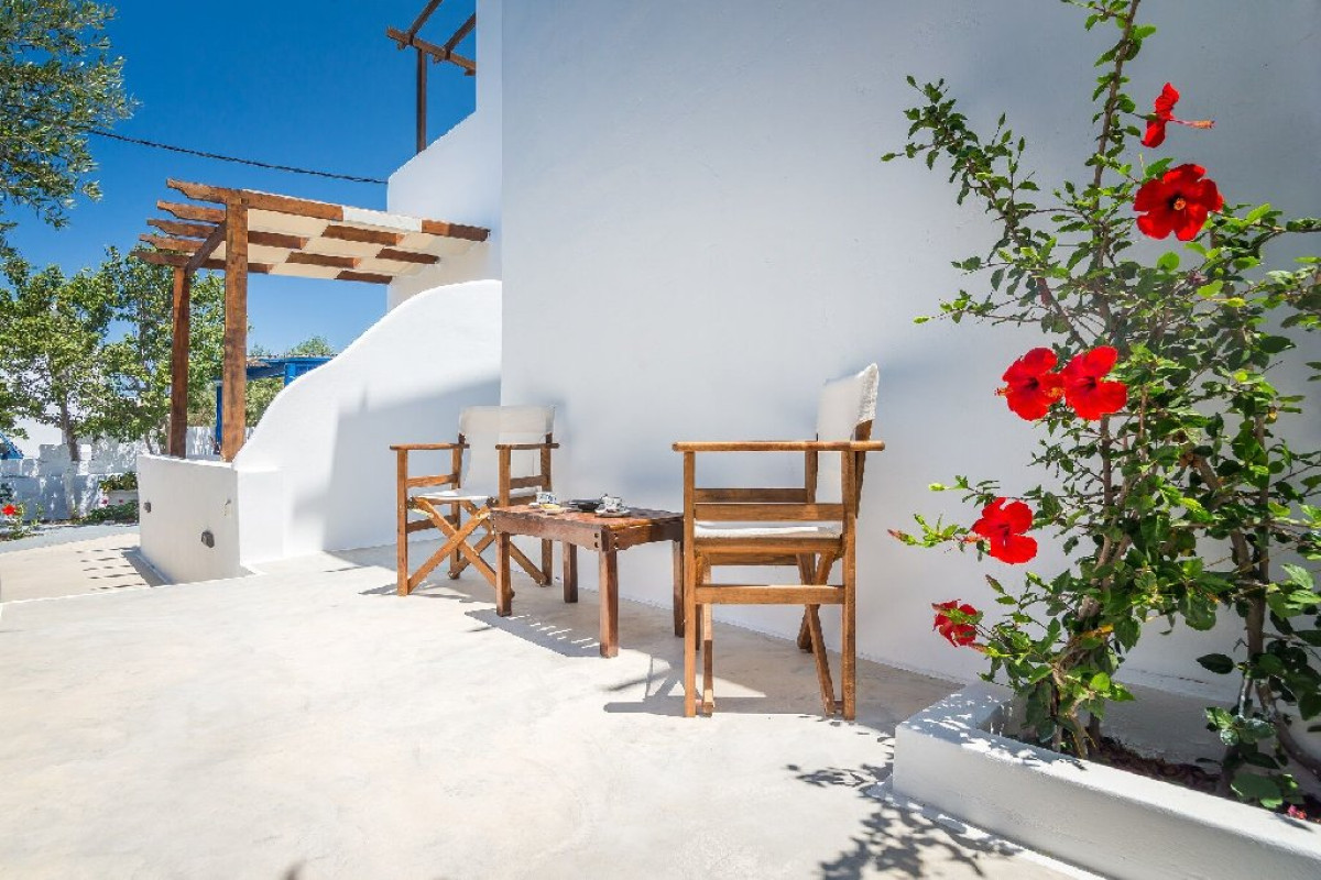Takiss Rooms - Pollonia (Milos)