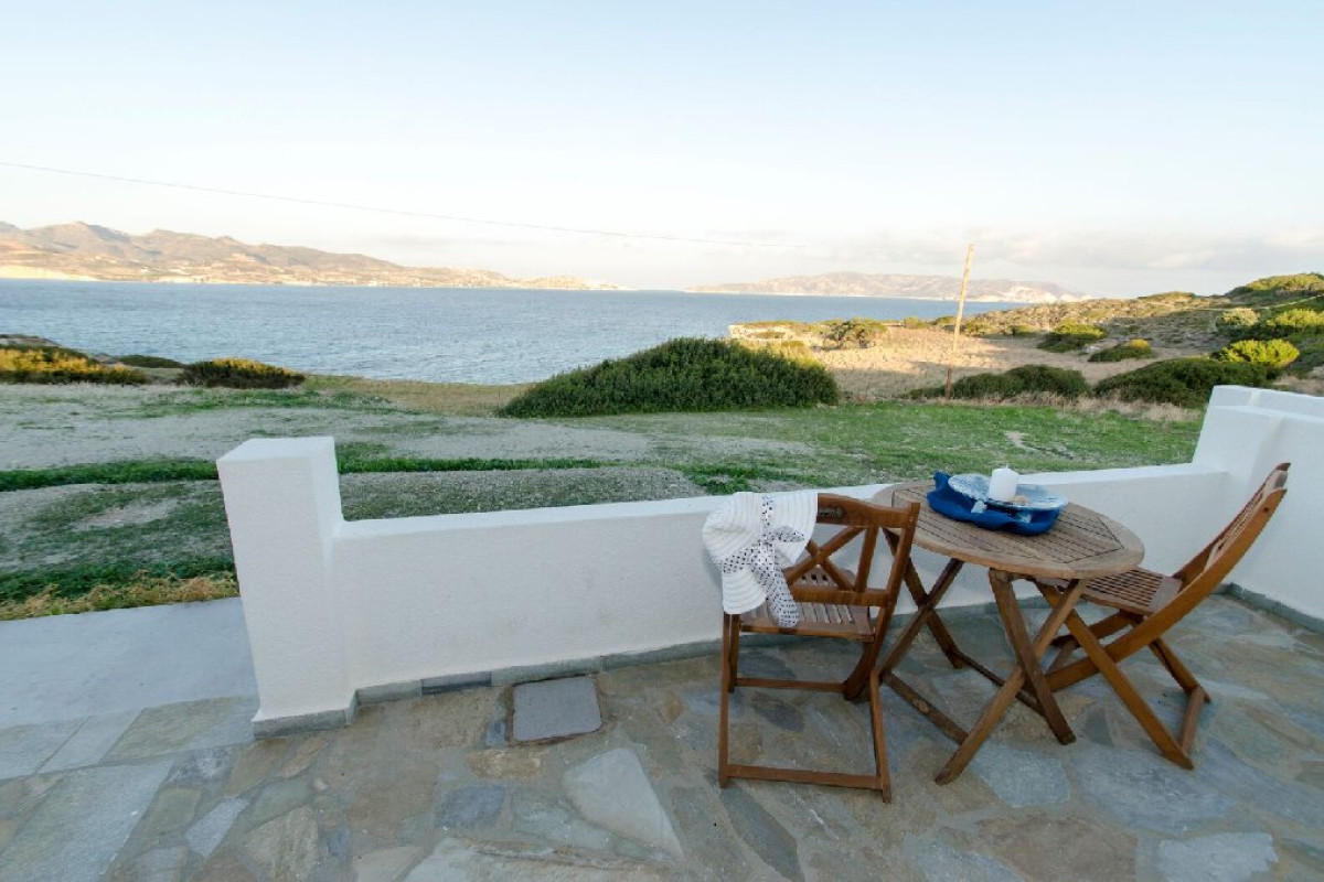 Polyegos View - Pollonia (Milos)