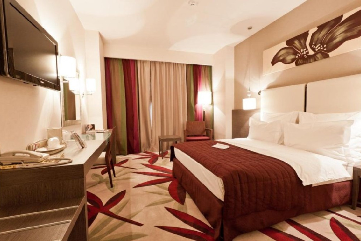 Hotel Golden Tulip Ana Dome