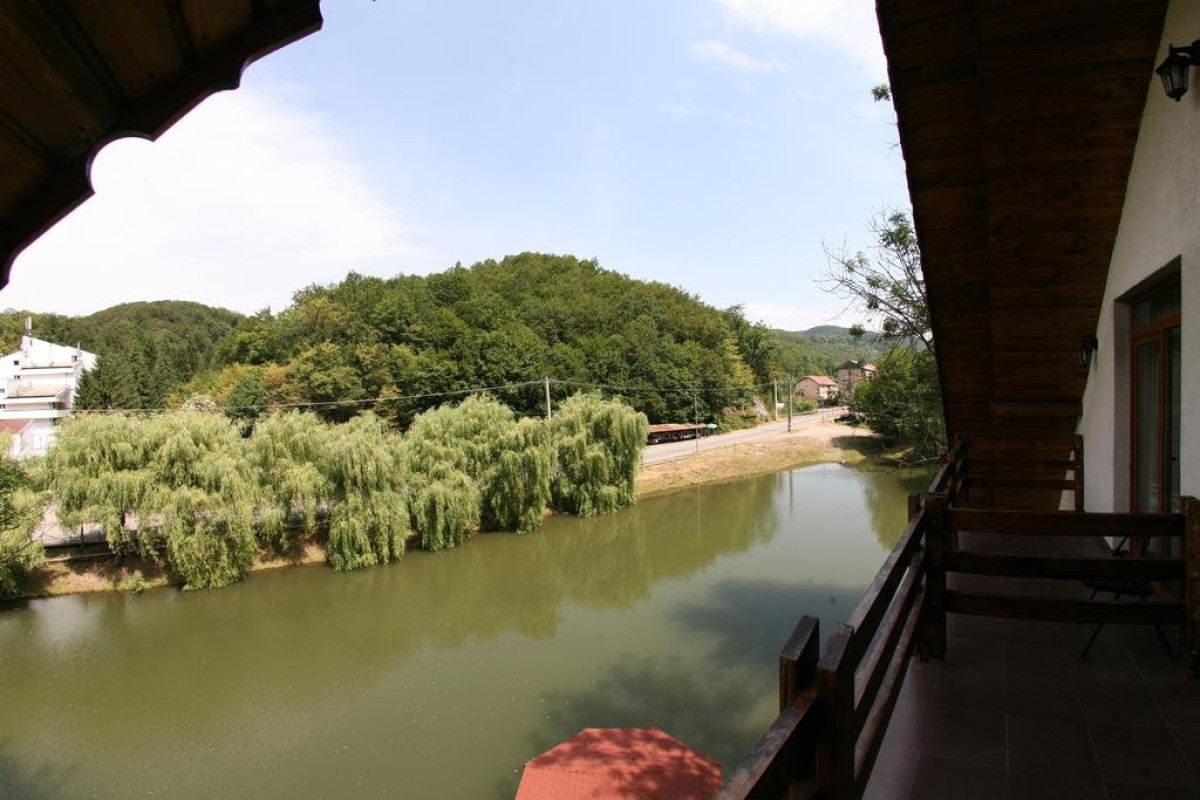 Lacul Linistit