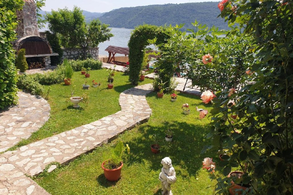 Casa Ana Serena