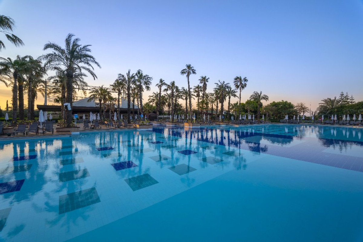 CONCORDE DE LUXE RESORT HOTEL