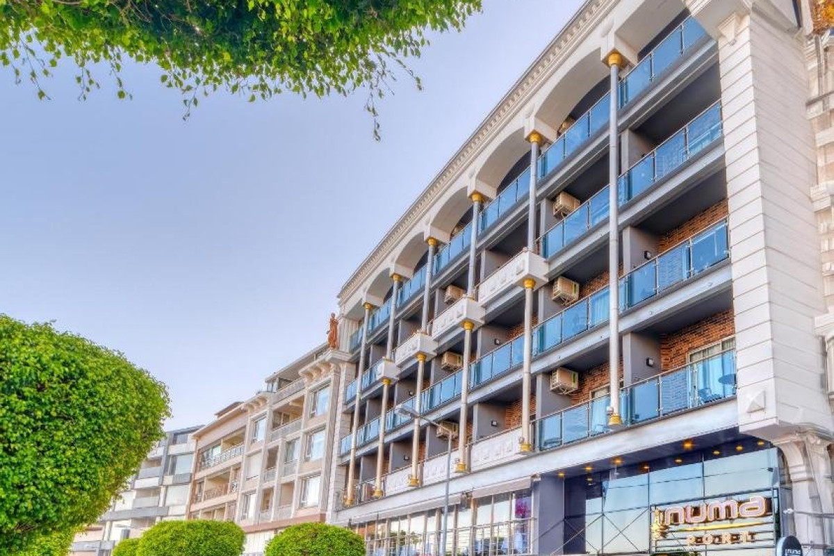 NUMA PORT HOTEL