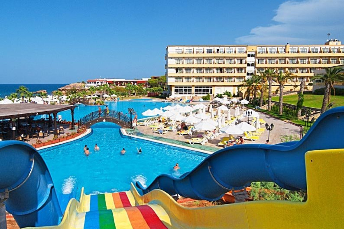 ACAPULCO CONV. CENTER SPA (Kyrenia)