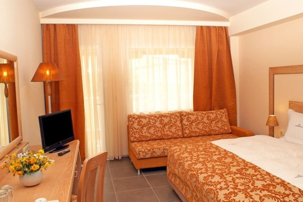 Alexandros Palace Hotel (Ouranoupolis, Athos)
