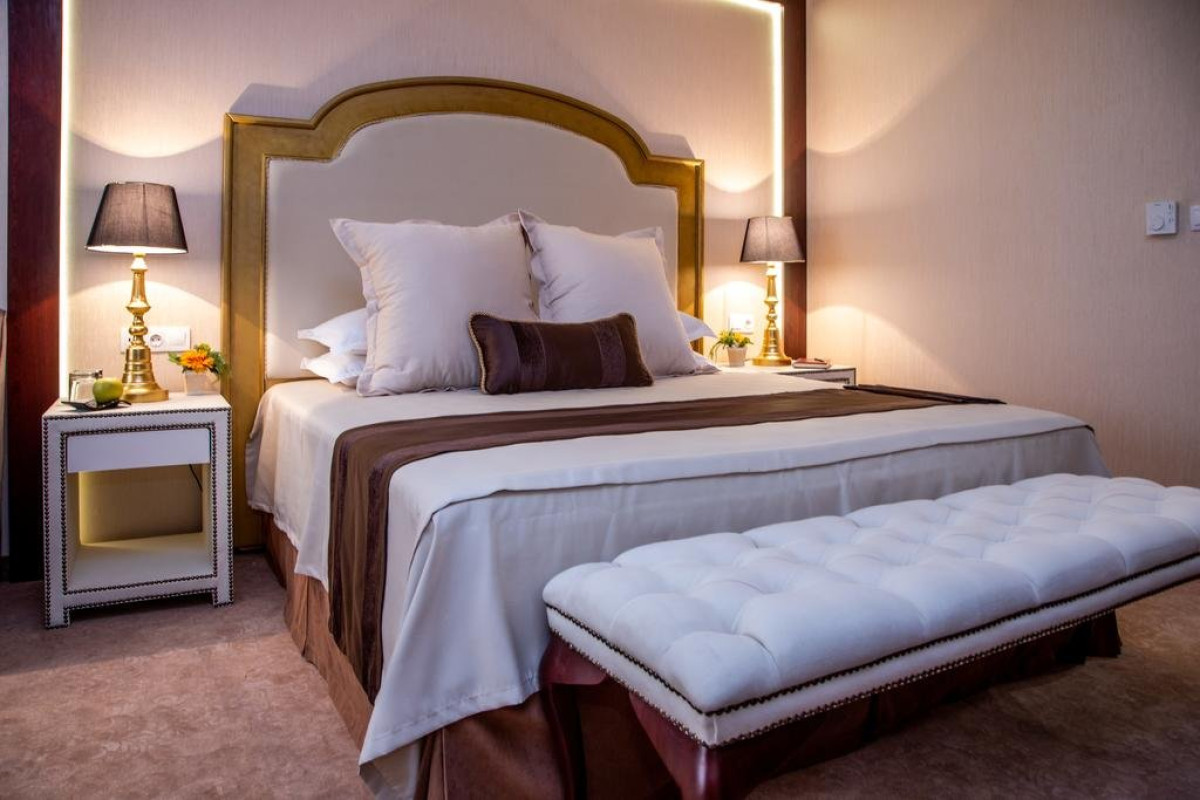 IMPERIAL PALACE HOTEL