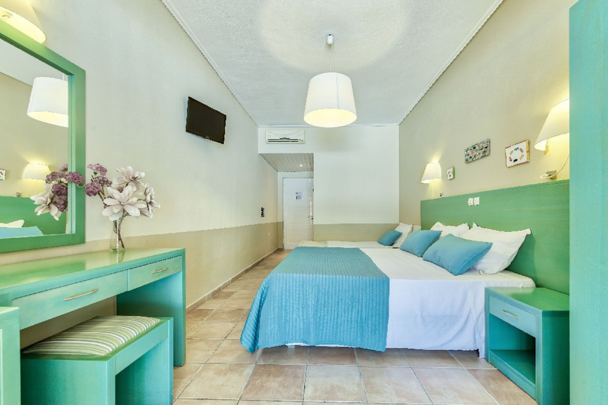 ECORESORT ZEFYROS (Agios Kiriko)
