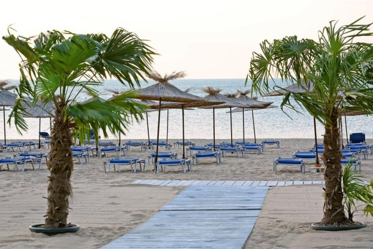 Berlin Golden Beach