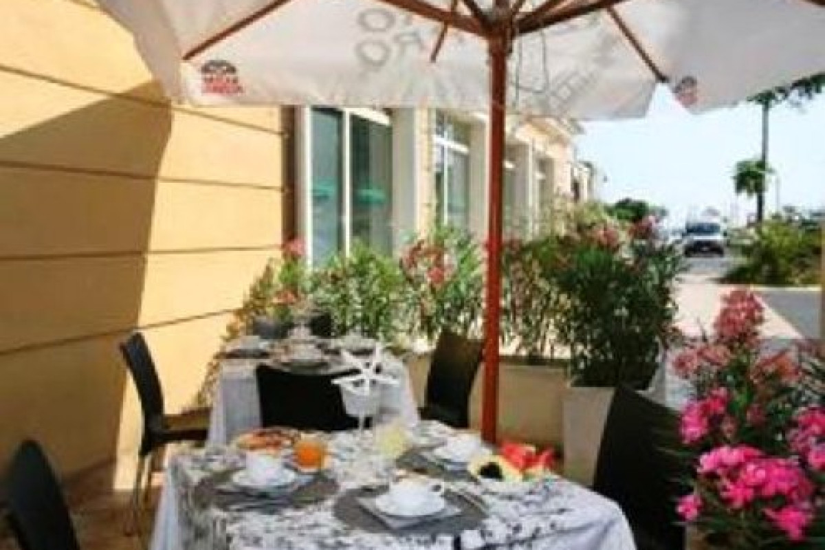 PARADISO VILLAGIO (LIDO DEL SOLE)