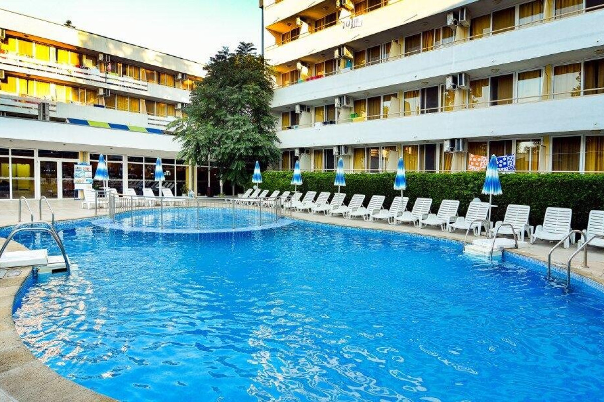 OASIS (Albena)