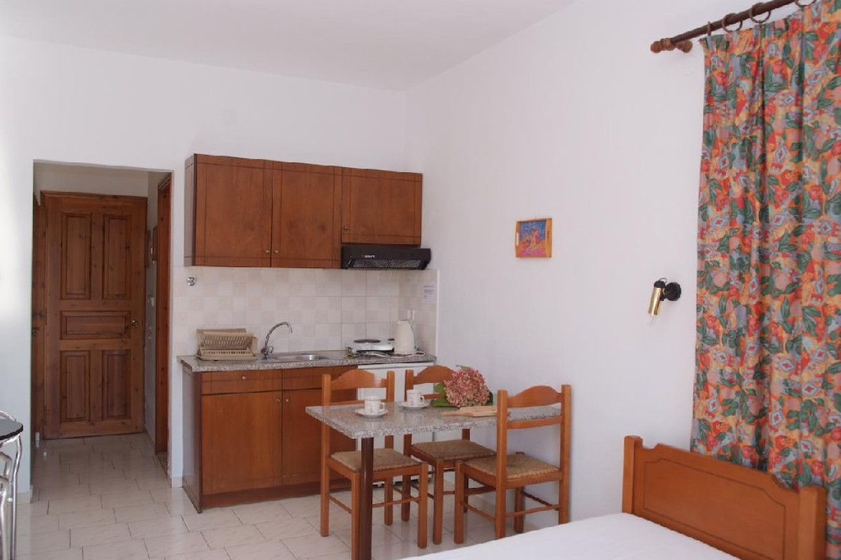 Charoula Studios and Maizonettes - Platanias