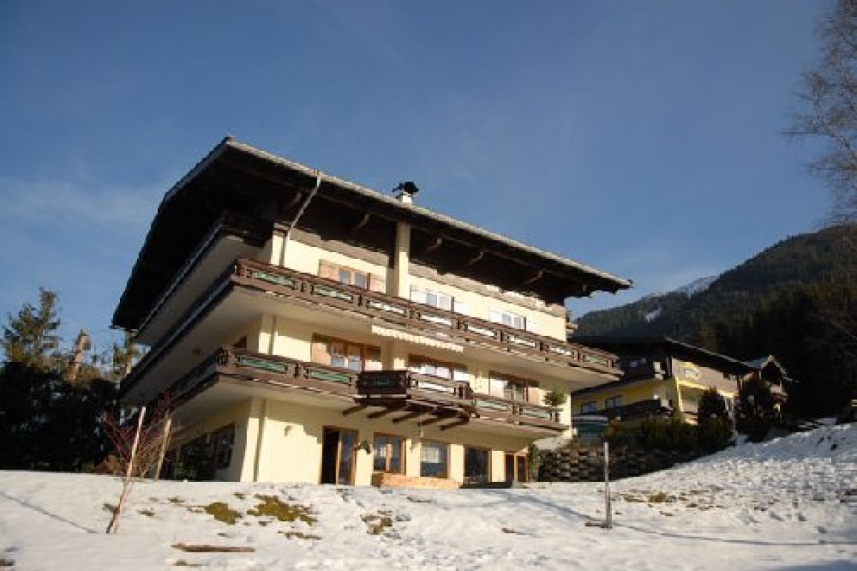 Pension Flora