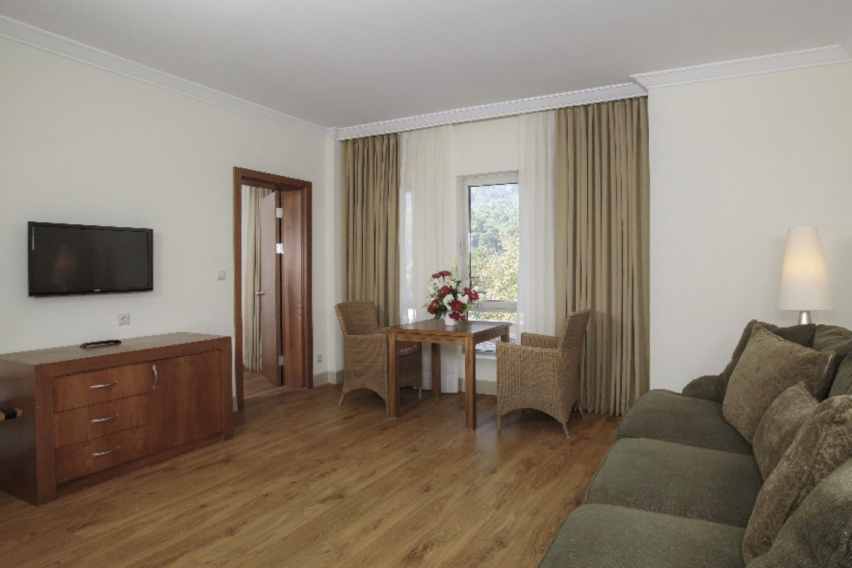AKKA HOTELS ANTEDON