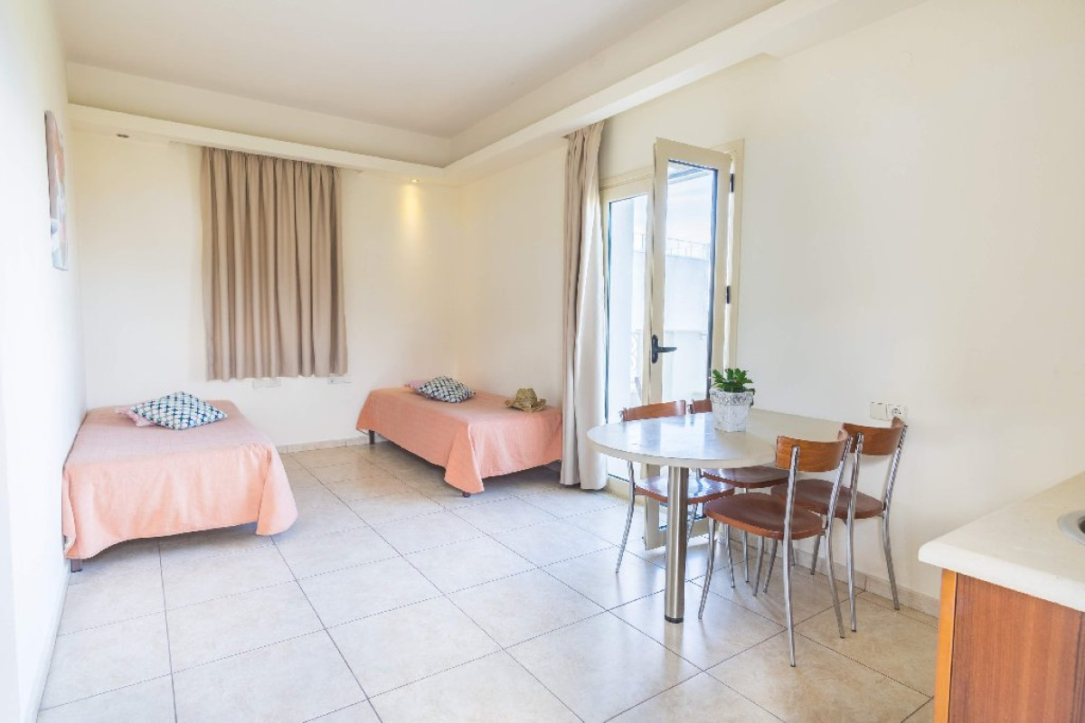 Pela Sofia Apartments (Crete Altino)