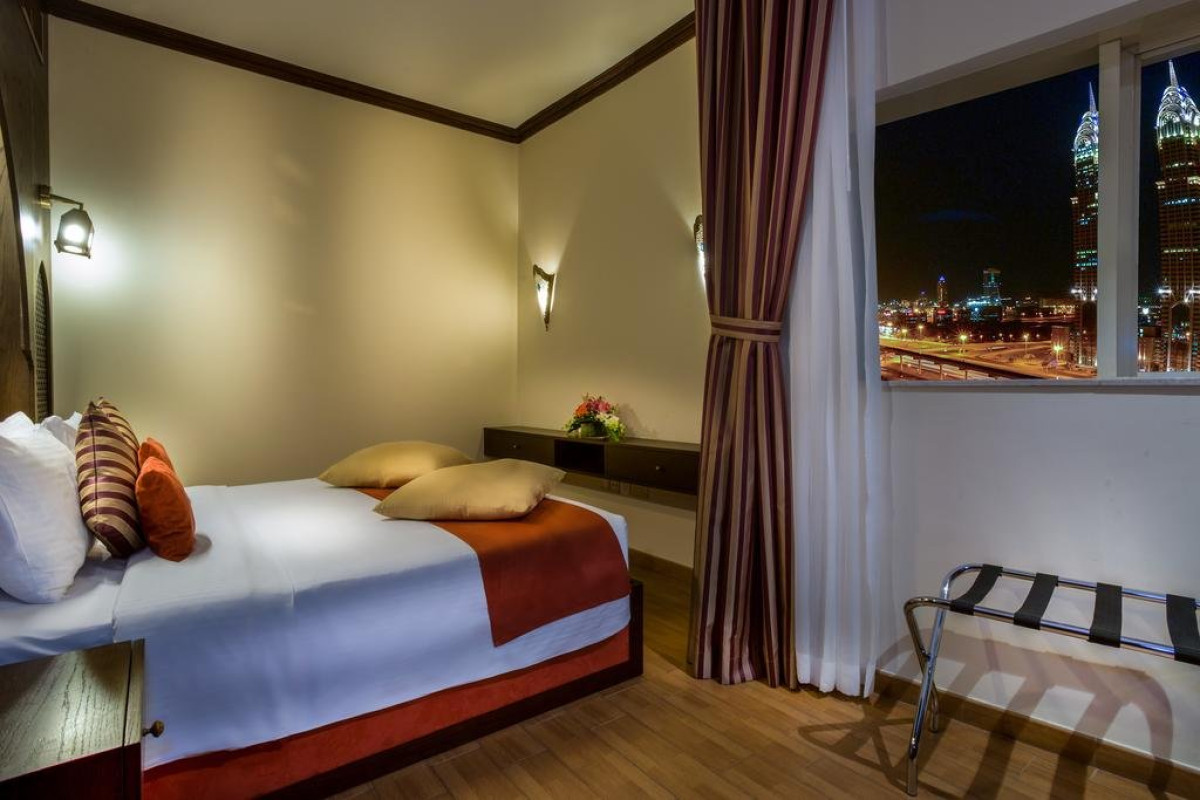 First Central Hotel Suits