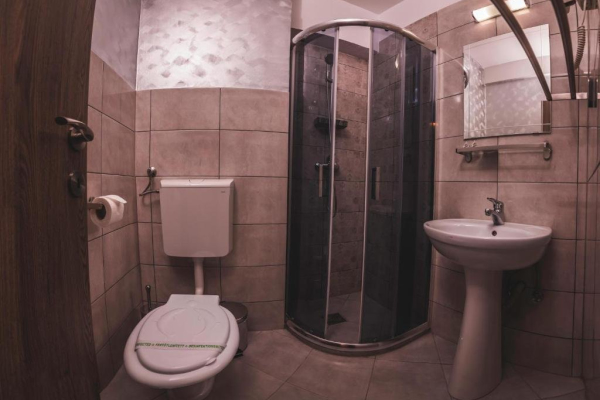Vila URSUL NEGRU CMP