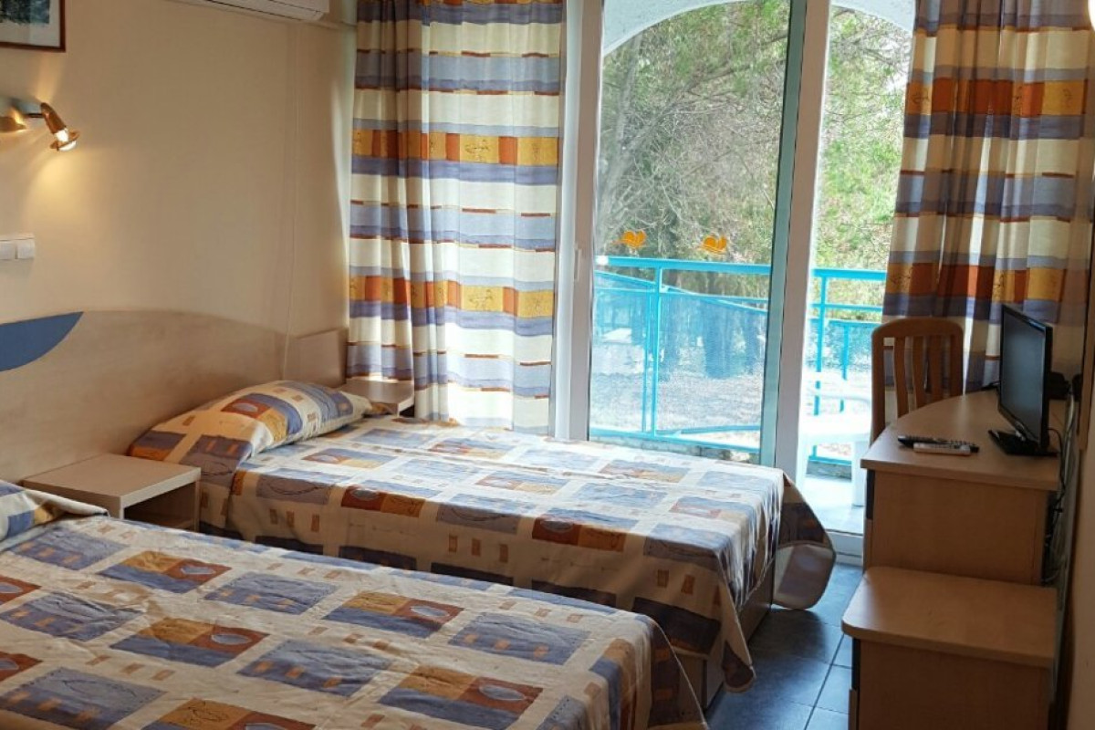 WHITE LAGOON  RESORT