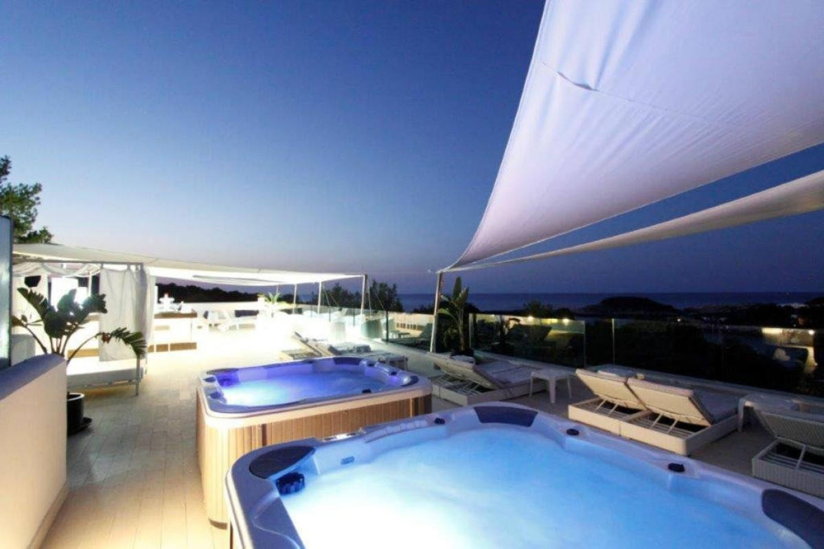 PORTINATX BEACH CLUB HOTEL